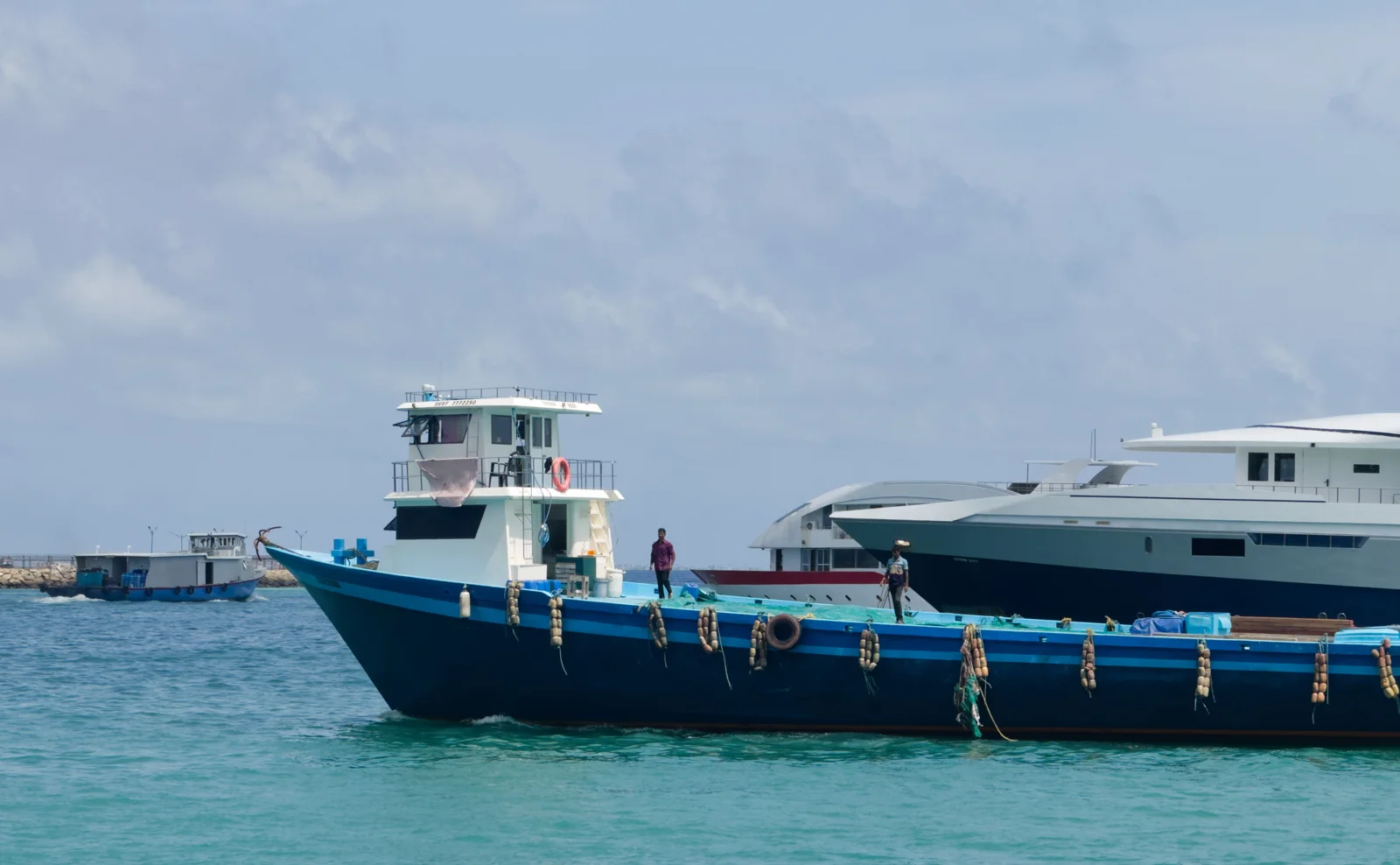 Reef Dhoni 200 MT cargo vessel at sea.